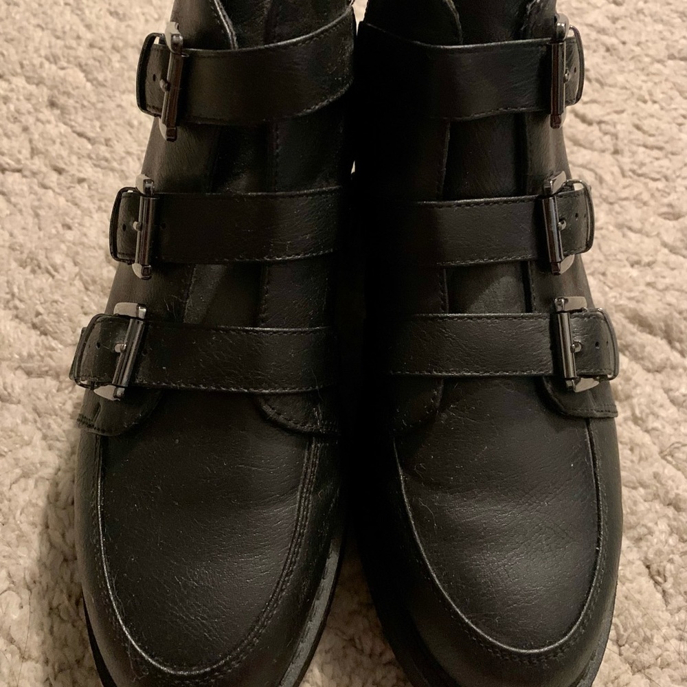 ASOS Design Ahoy chunky buckle ankle boots in BLACK - Picture 8 of 10